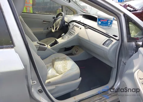 2013 Toyota Prius Three из США, поврежденный, VIN JTDKN3DU4D5570617